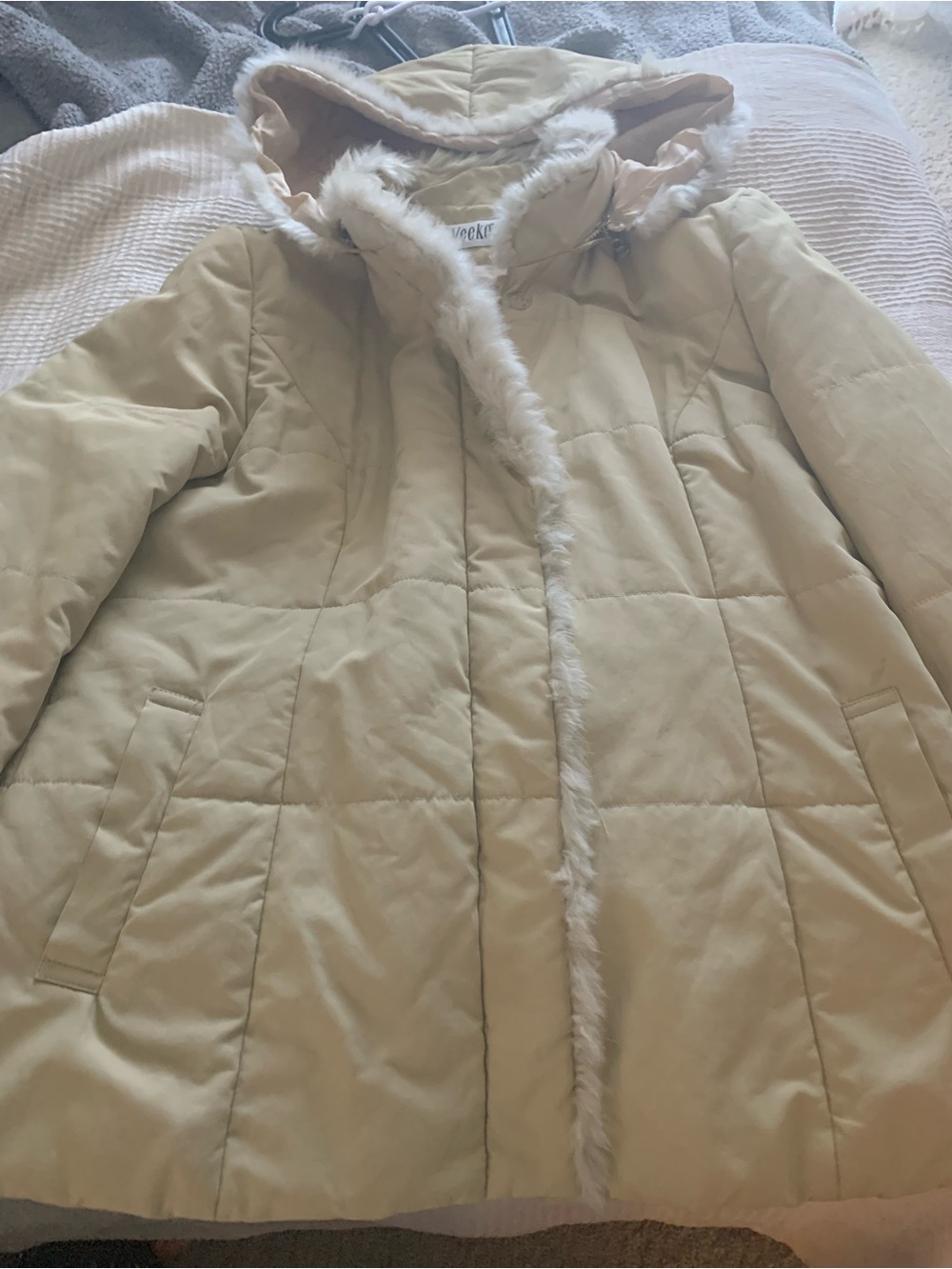 Women’s/Junior Petite Cream Hooded Thin Puffer Coat with Faux Fur Trim